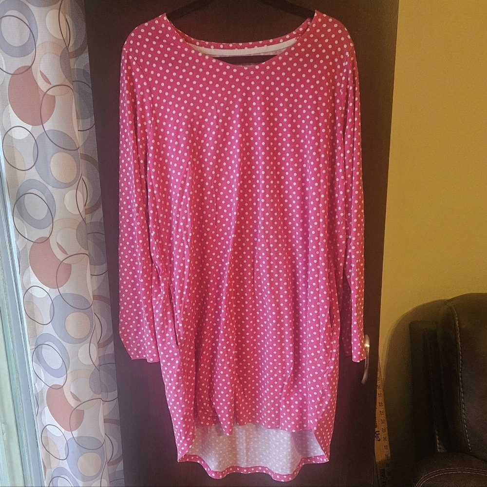 Kim Rogers Dark Pink and White Polka Dot Nightgown Size Large